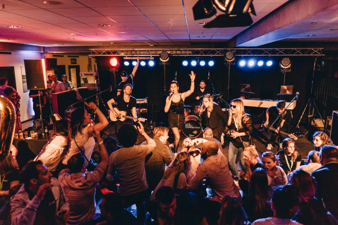 Live-Music-Connection feiert zehn Jahre mit Real Digital im Galerie-Event.